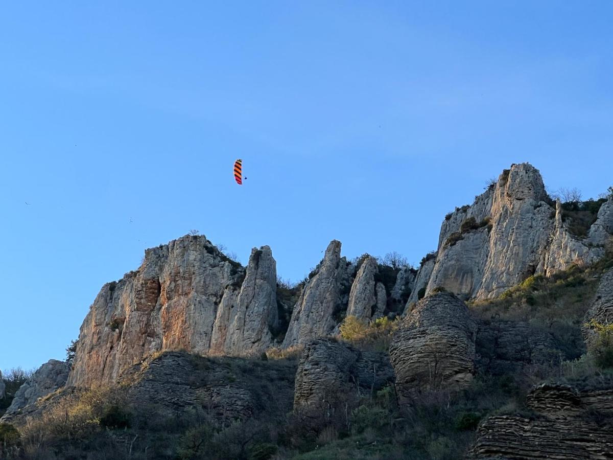 Gite Du Vallon Des Sources Millau Exterior photo